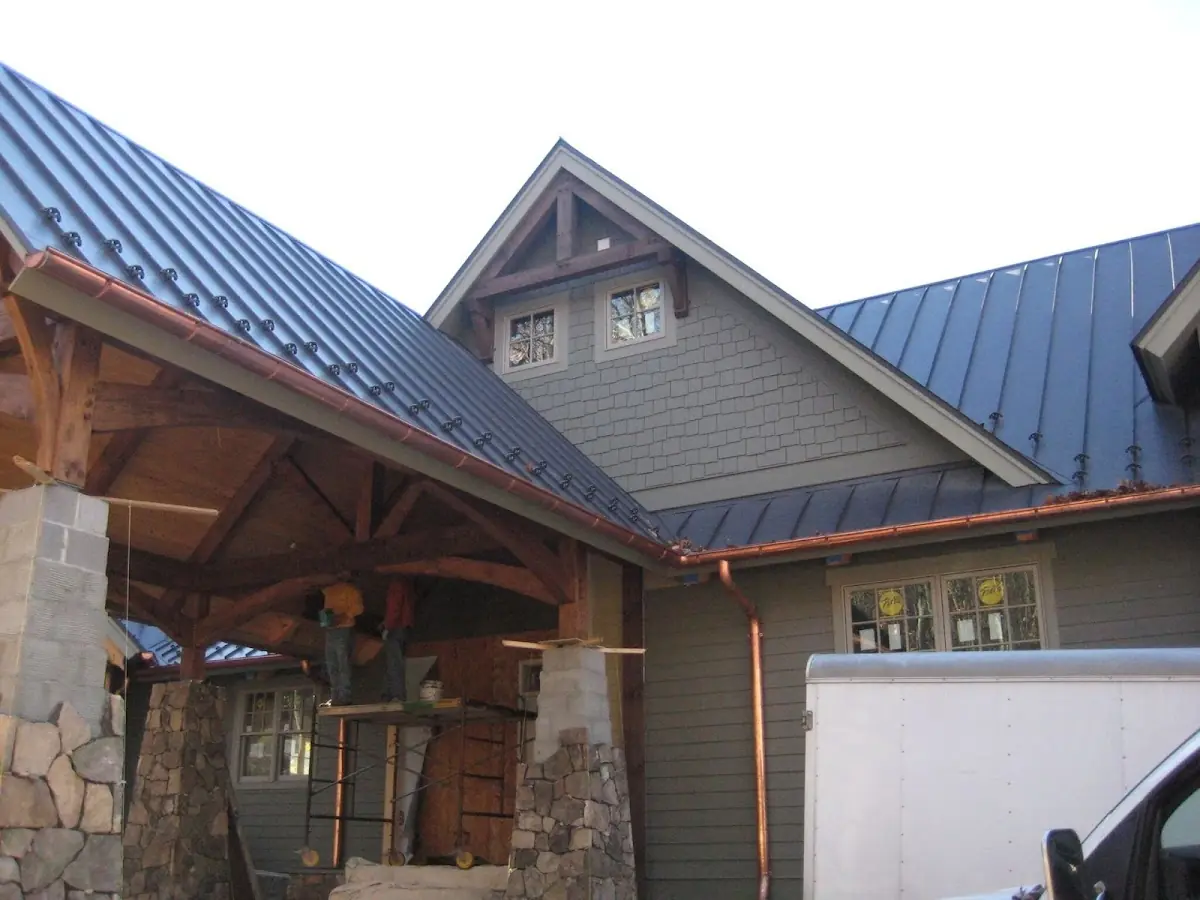 Craftsman Roofing team delivering quality roofing work in Selden